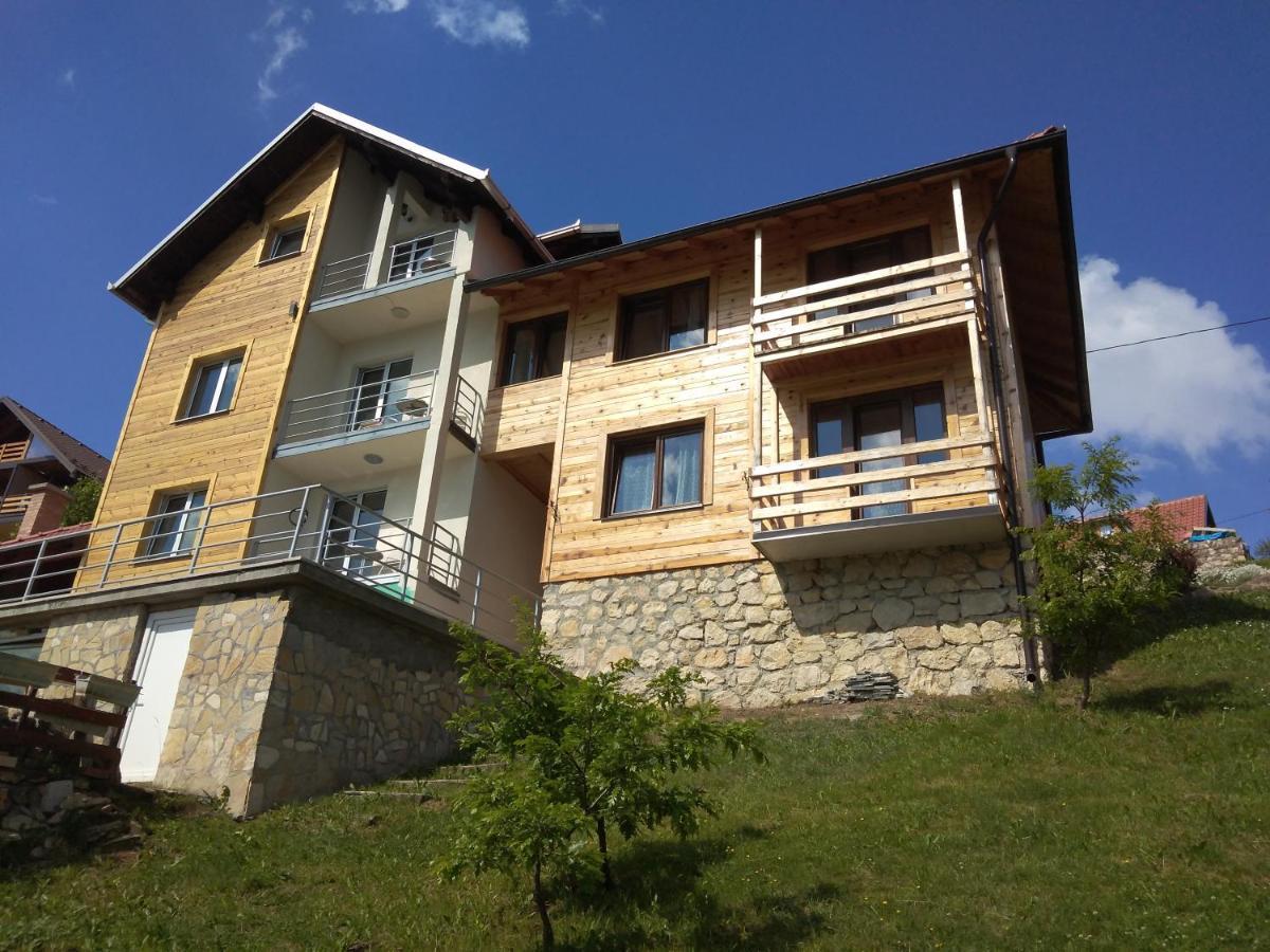 Tara Lake Apartments Jevtici Ngoại thất bức ảnh
