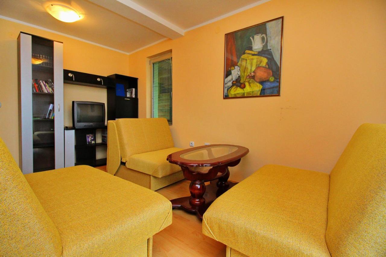 Tara Lake Apartments Jevtici Ngoại thất bức ảnh