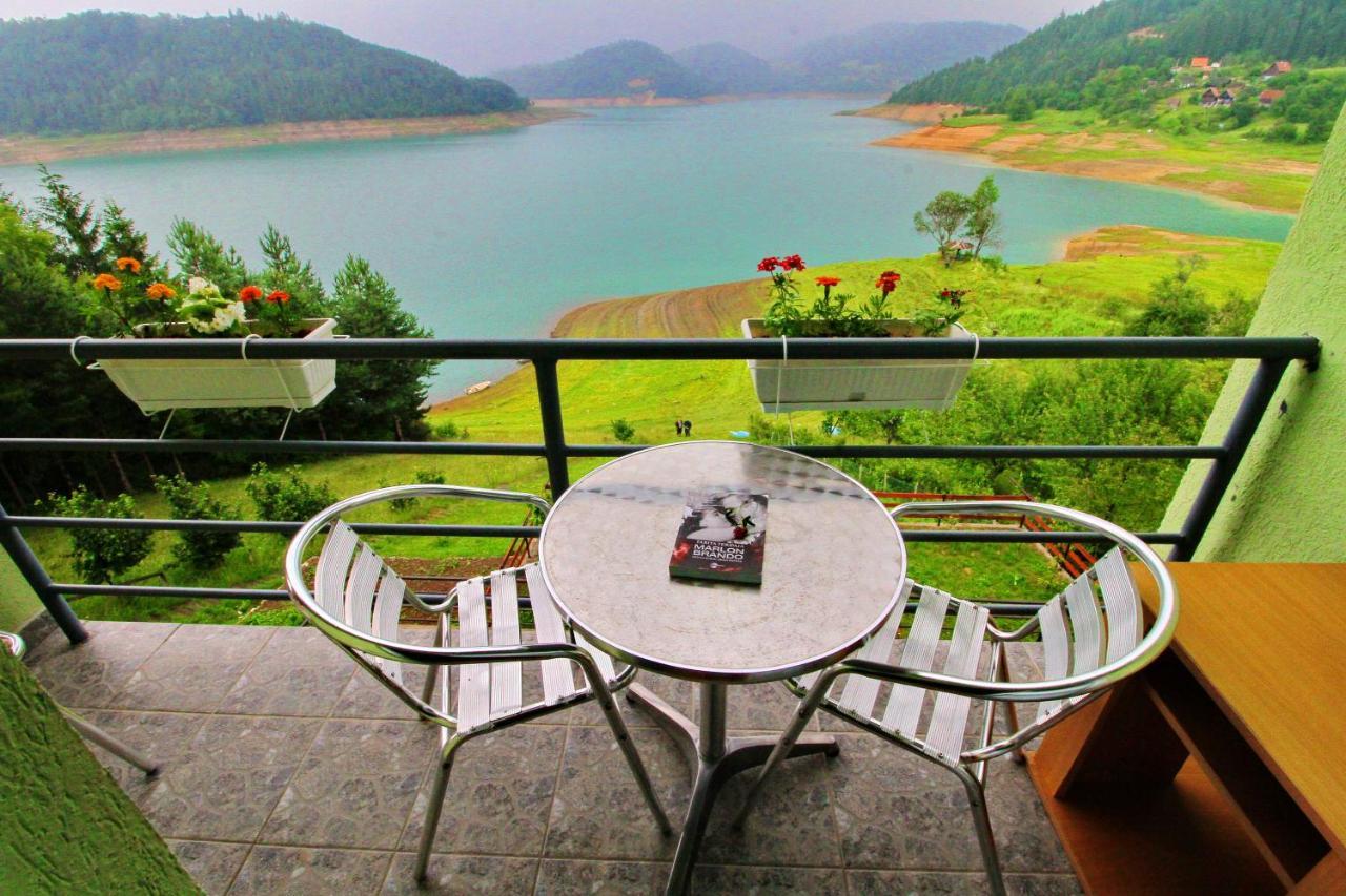 Tara Lake Apartments Jevtici Ngoại thất bức ảnh