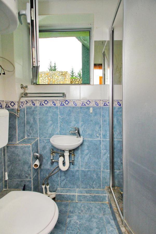 Tara Lake Apartments Jevtici Ngoại thất bức ảnh