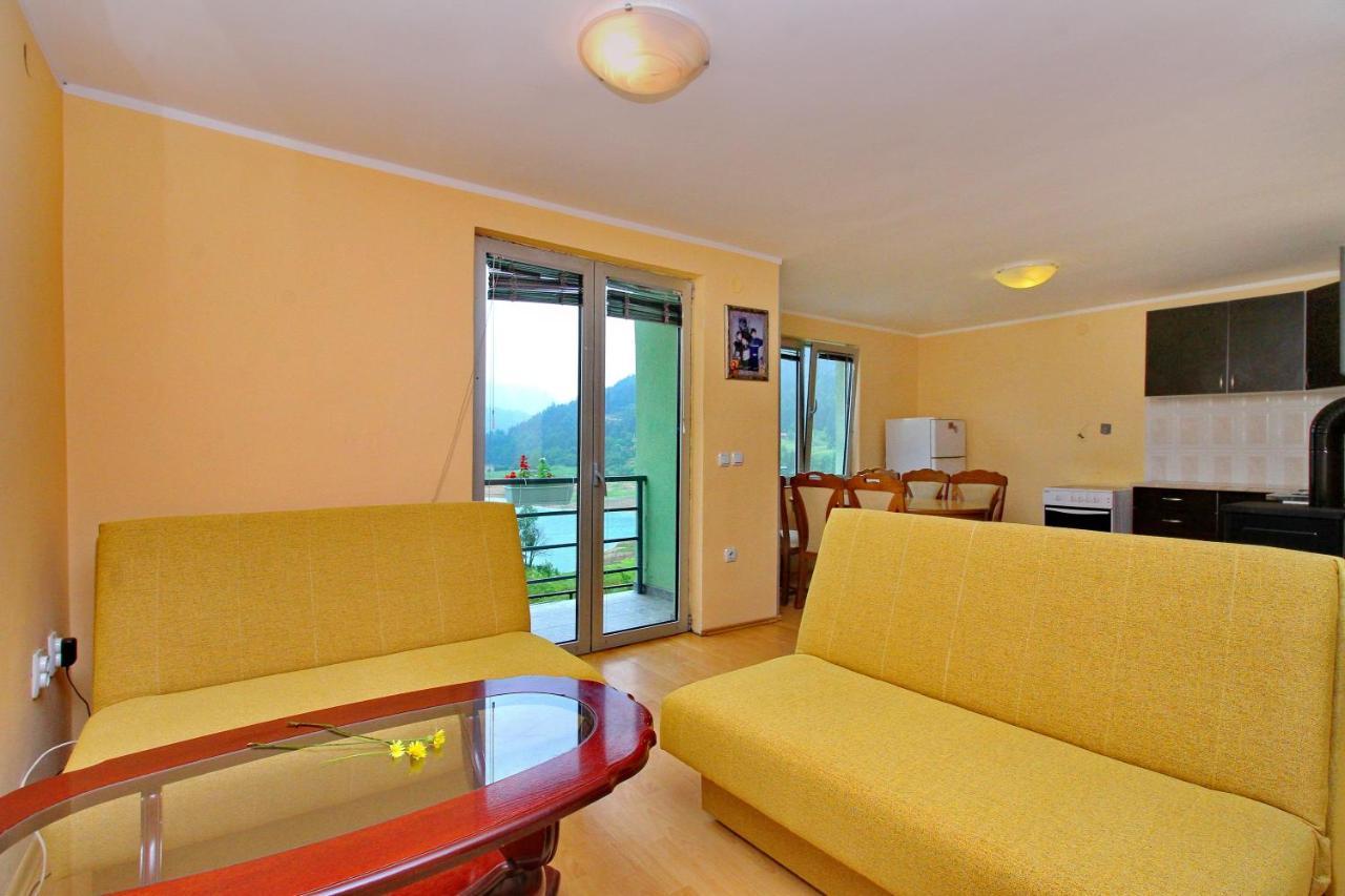 Tara Lake Apartments Jevtici Ngoại thất bức ảnh
