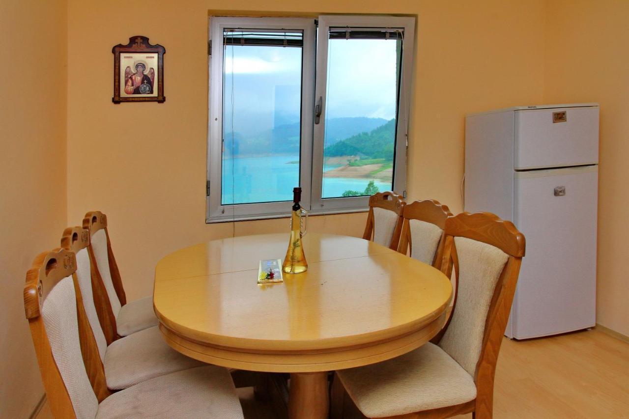 Tara Lake Apartments Jevtici Ngoại thất bức ảnh