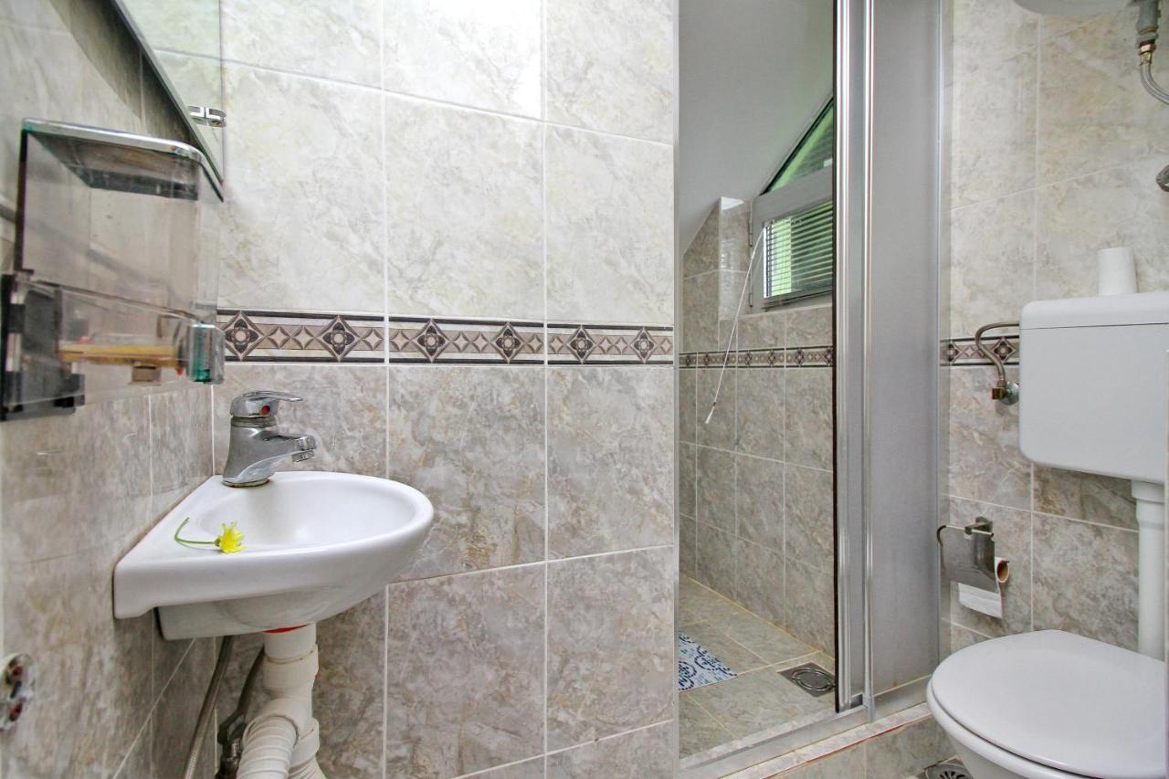Tara Lake Apartments Jevtici Ngoại thất bức ảnh